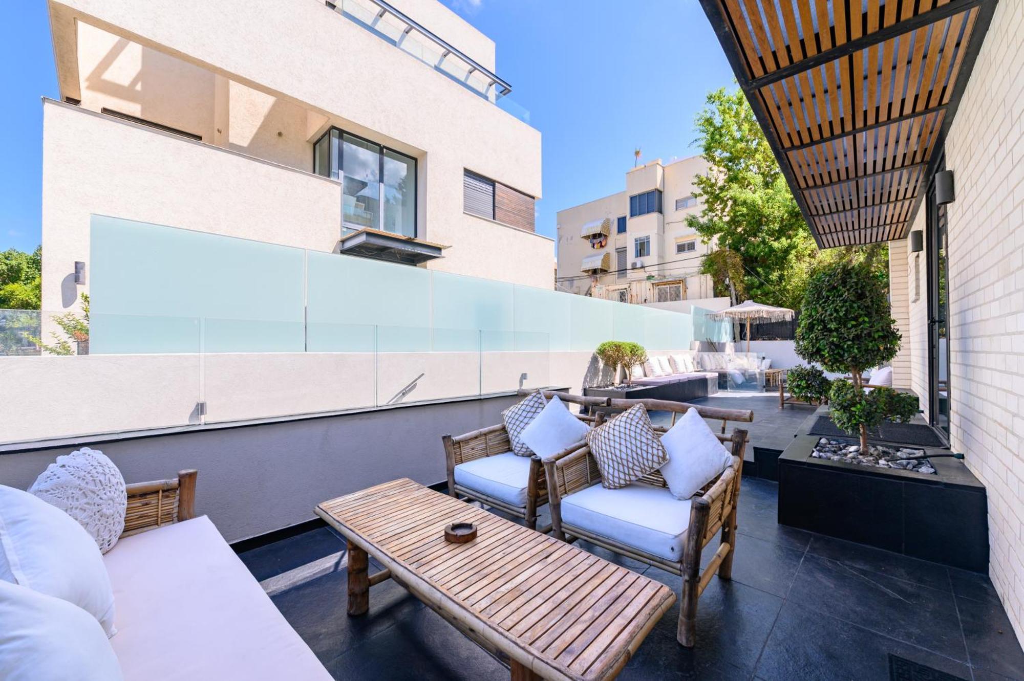 Rokah Luxury Villa At Ramat Hahayal Tel Aviv Eksteriør billede