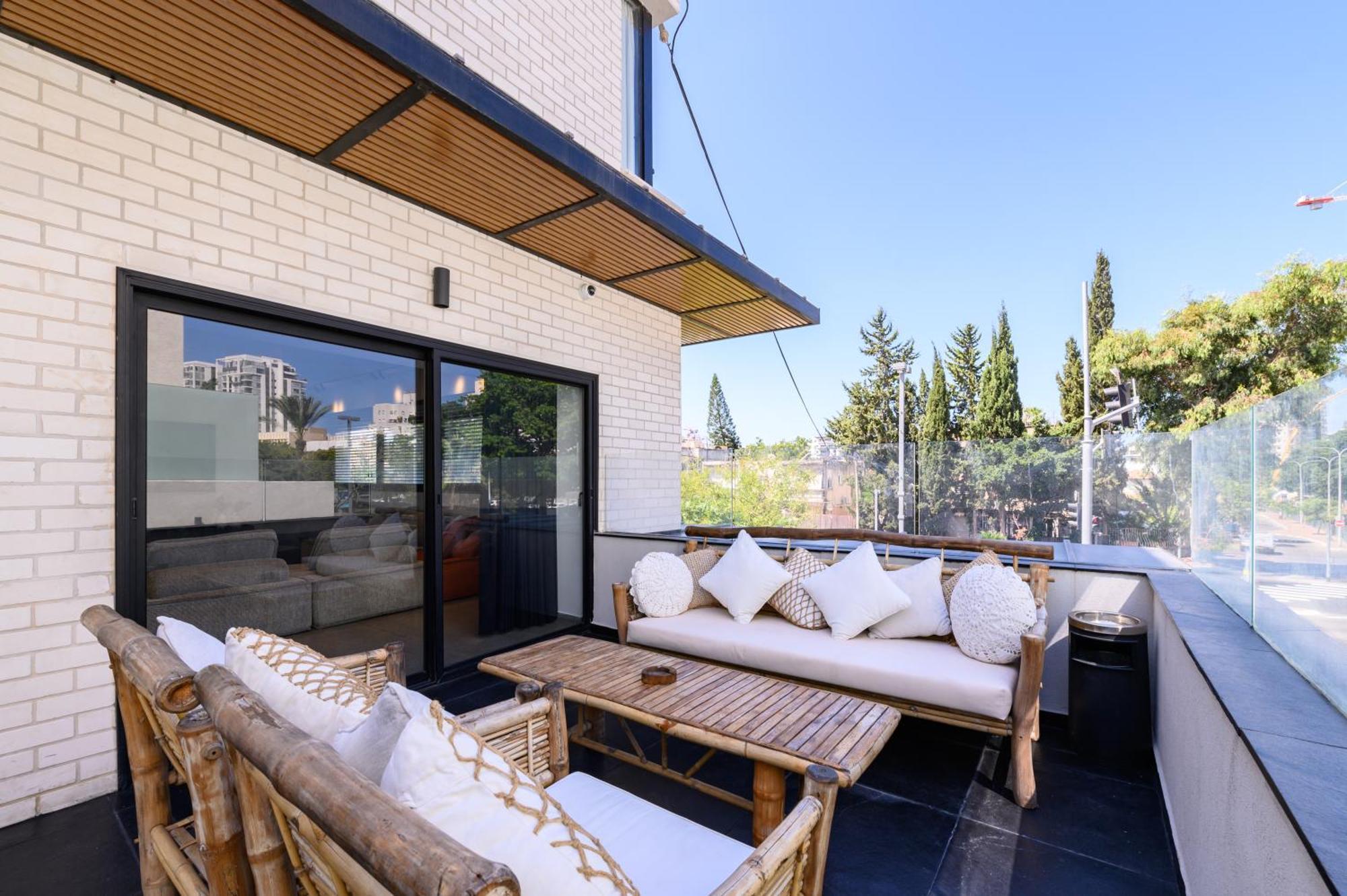 Rokah Luxury Villa At Ramat Hahayal Tel Aviv Eksteriør billede