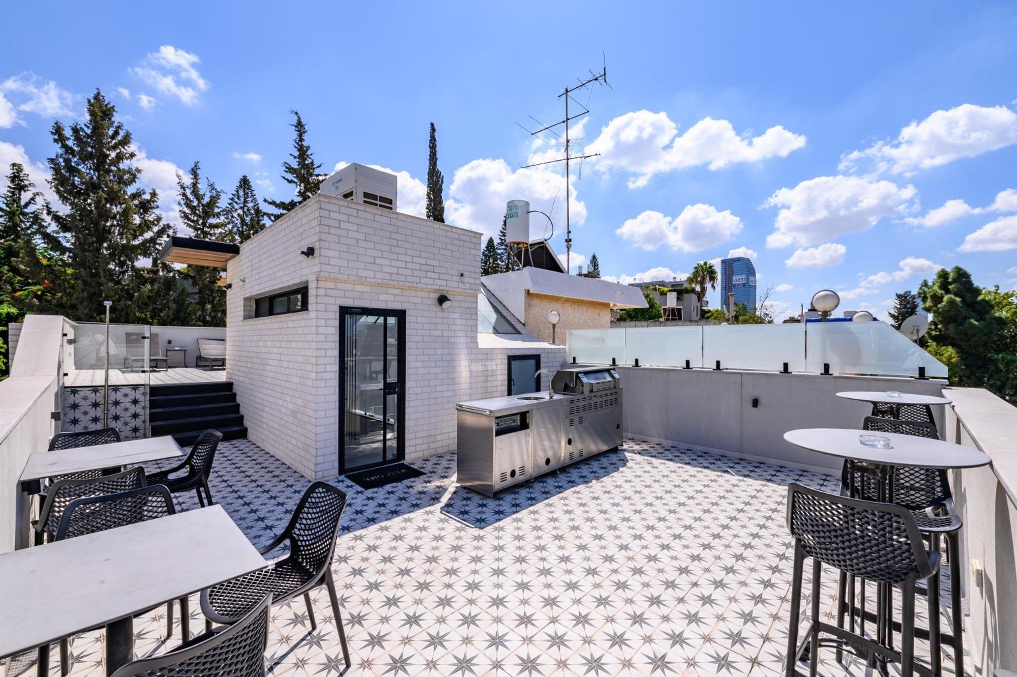Rokah Luxury Villa At Ramat Hahayal Tel Aviv Eksteriør billede
