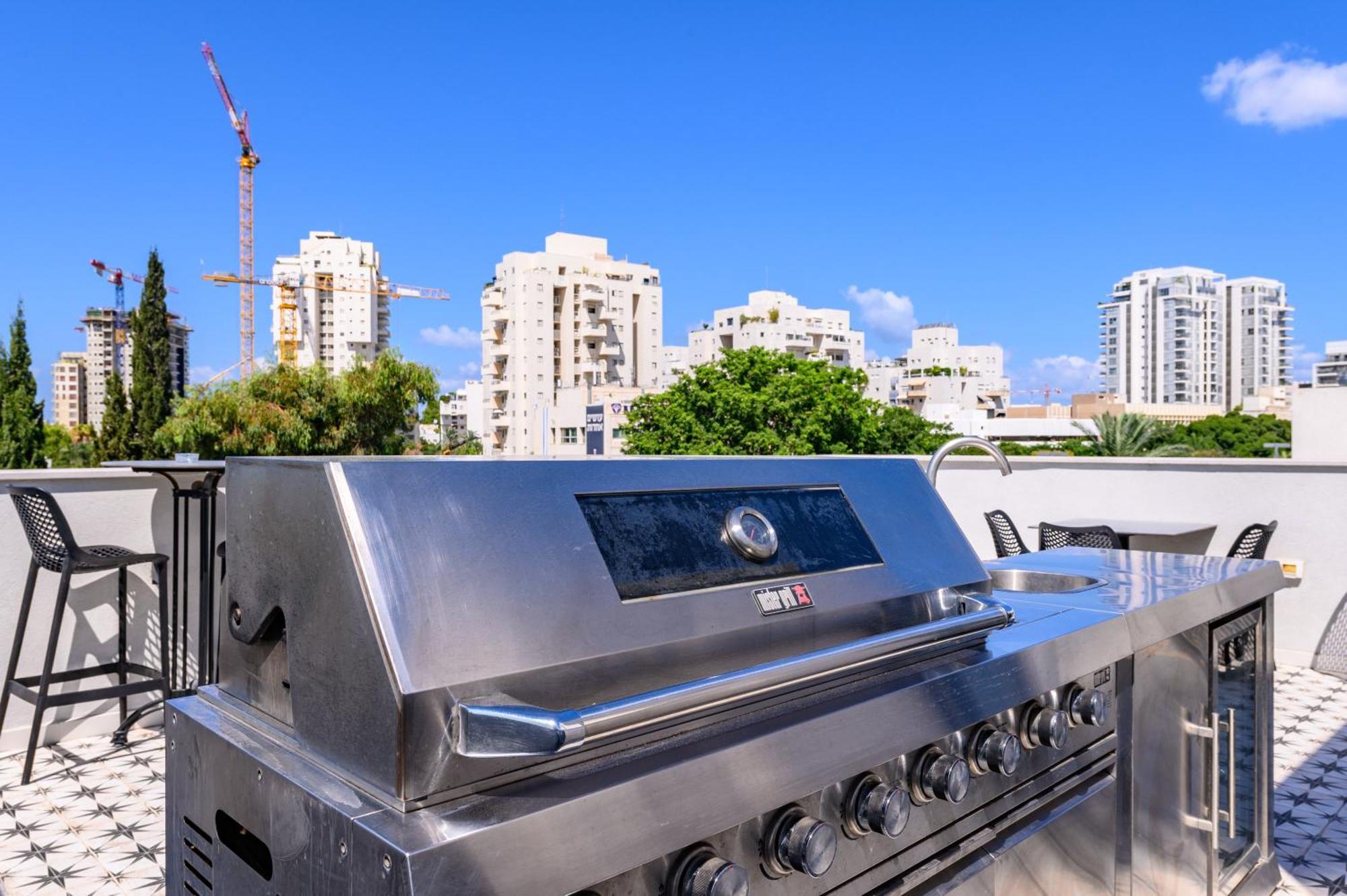 Rokah Luxury Villa At Ramat Hahayal Tel Aviv Eksteriør billede