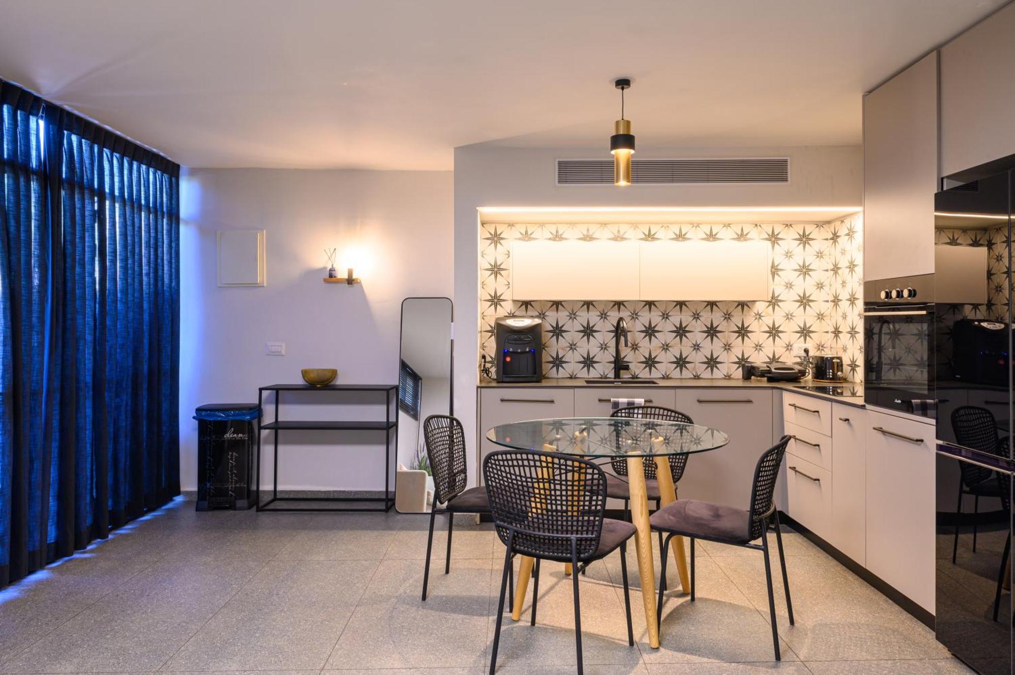 Rokah Luxury Villa At Ramat Hahayal Tel Aviv Værelse billede