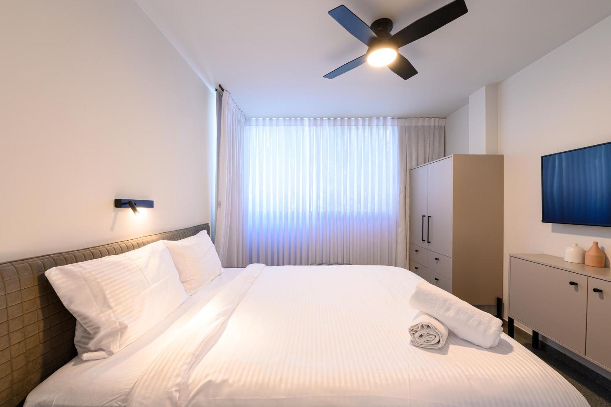 Rokah Luxury Villa At Ramat Hahayal Tel Aviv Værelse billede